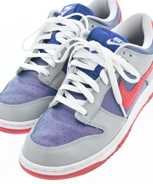 NIKE รองเท้าผ้าใบ