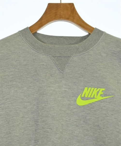 NIKE เสื้อสเวตเตอร์