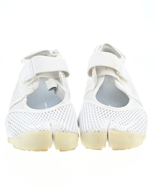 NIKE รองเท้าแตะ