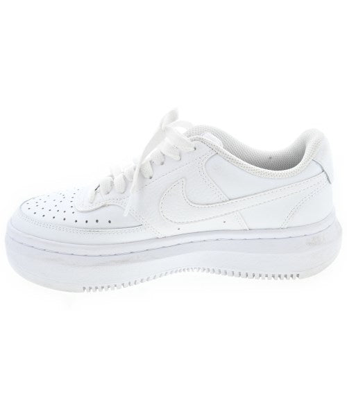NIKE รองเท้าผ้าใบ