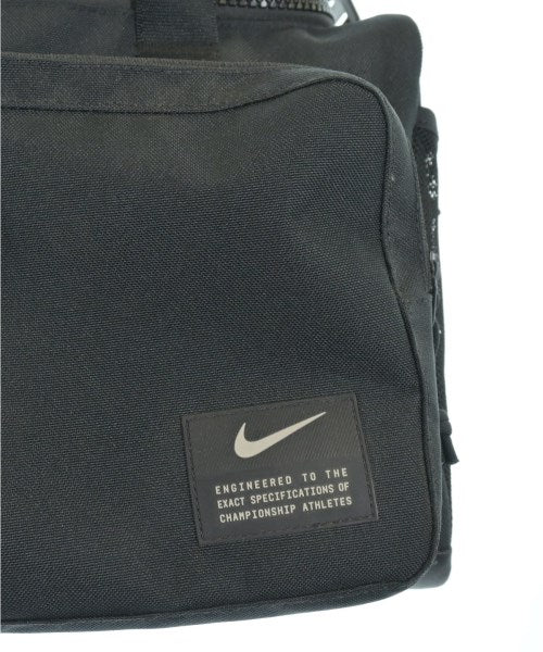 NIKE กระเป๋าใส่อุปกรณ์ขนาดใหญ่