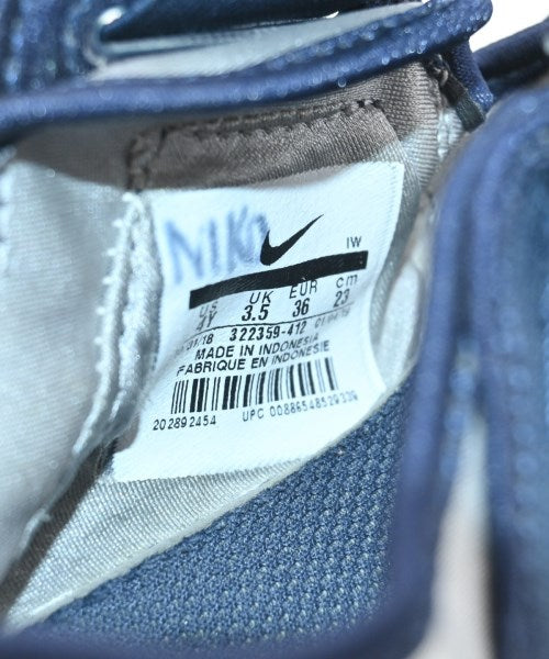 NIKE รองเท้าผ้าใบ