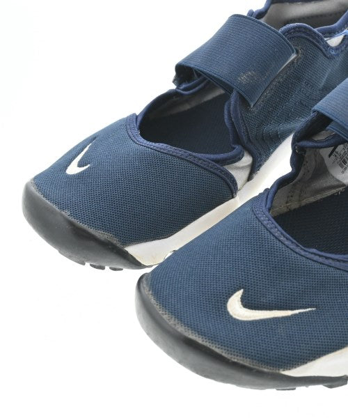 NIKE รองเท้าผ้าใบ