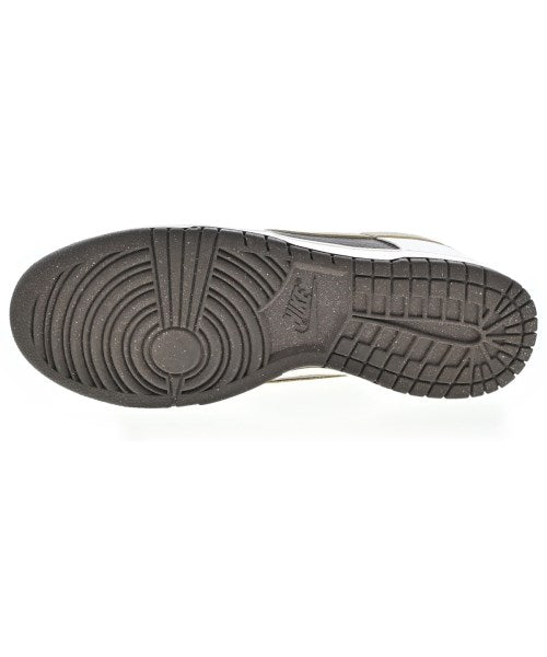NIKE รองเท้าผ้าใบ