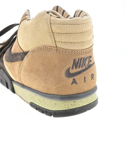 NIKE รองเท้าผ้าใบ