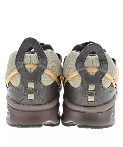 NIKE รองเท้าผ้าใบ
