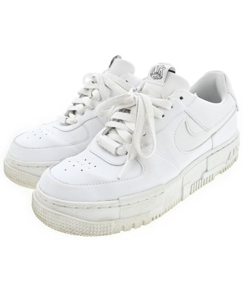 NIKE รองเท้าผ้าใบ