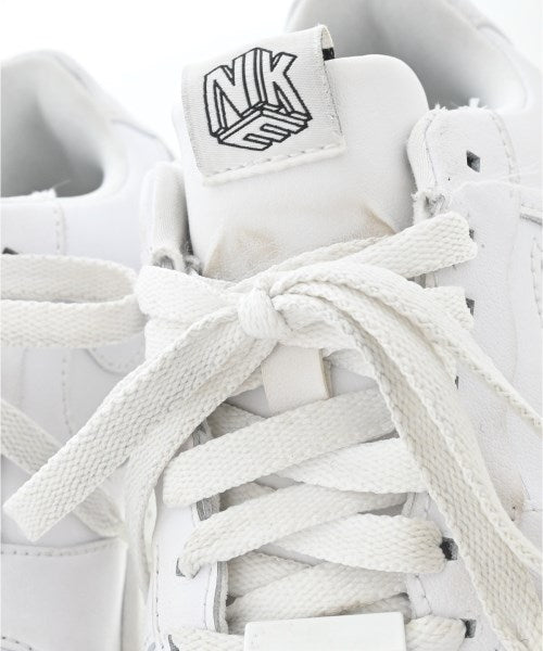 NIKE รองเท้าผ้าใบ