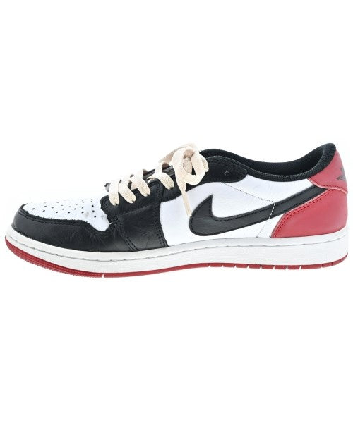 NIKE รองเท้าผ้าใบ