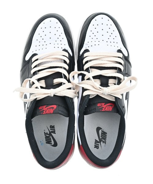 NIKE รองเท้าผ้าใบ