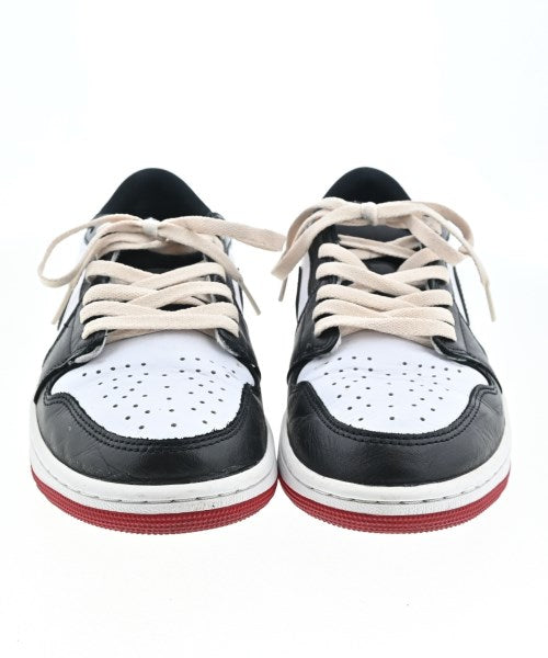 NIKE รองเท้าผ้าใบ