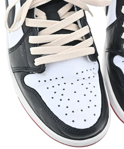 NIKE รองเท้าผ้าใบ