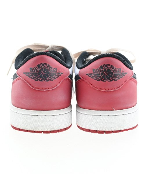 NIKE รองเท้าผ้าใบ