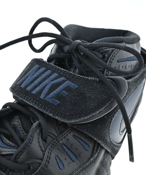 NIKE รองเท้าผ้าใบ