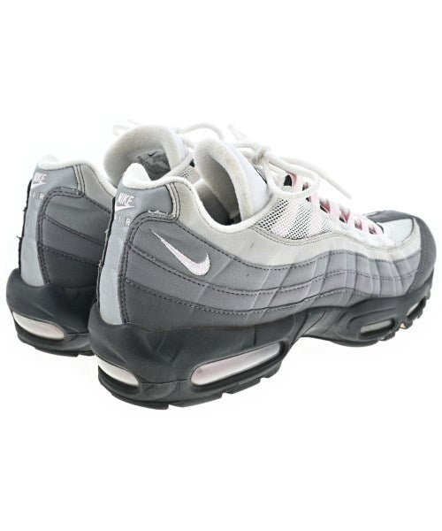 NIKE รองเท้าผ้าใบ