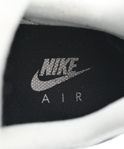 NIKE รองเท้าผ้าใบ