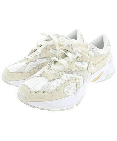 NIKE รองเท้าผ้าใบ