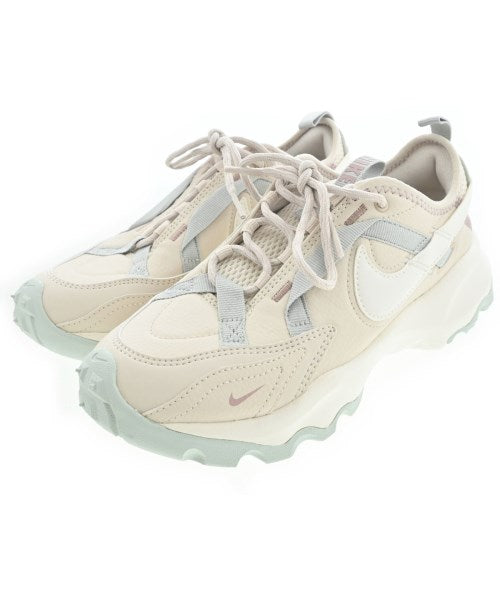 NIKE รองเท้าผ้าใบ