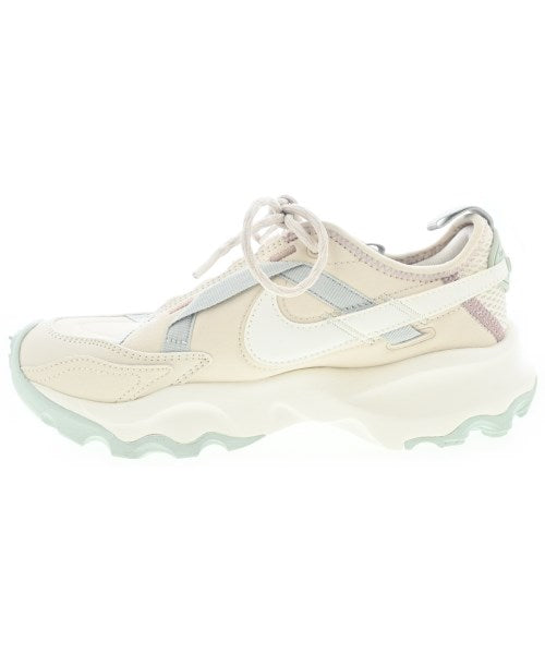 NIKE รองเท้าผ้าใบ