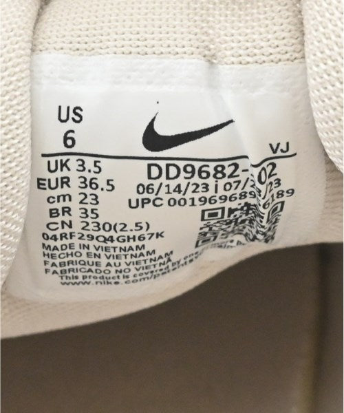 NIKE รองเท้าผ้าใบ