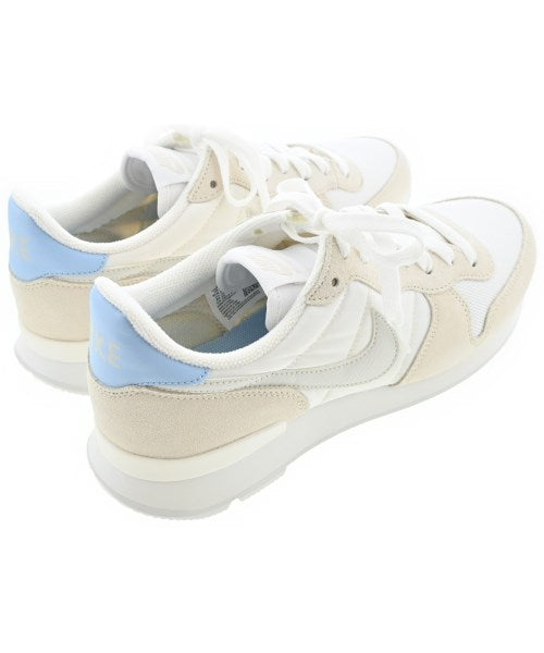 NIKE รองเท้าผ้าใบ