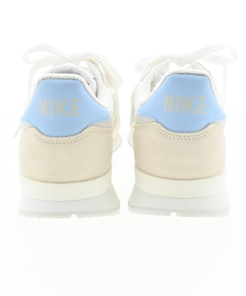 NIKE รองเท้าผ้าใบ