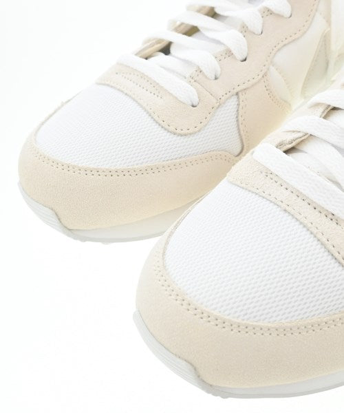 NIKE รองเท้าผ้าใบ