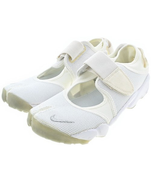 NIKE รองเท้าผ้าใบ