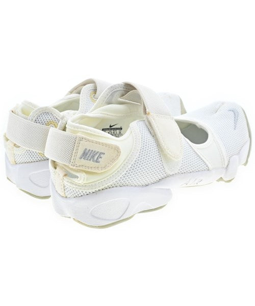 NIKE รองเท้าผ้าใบ