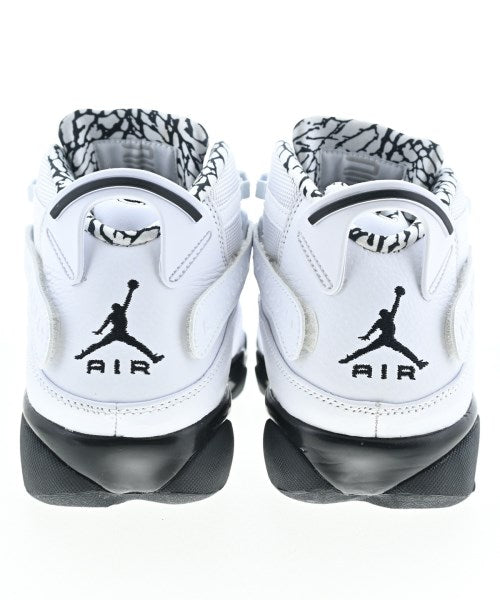 NIKE รองเท้าผ้าใบ