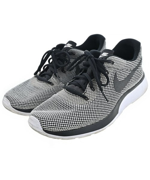 NIKE รองเท้าผ้าใบ