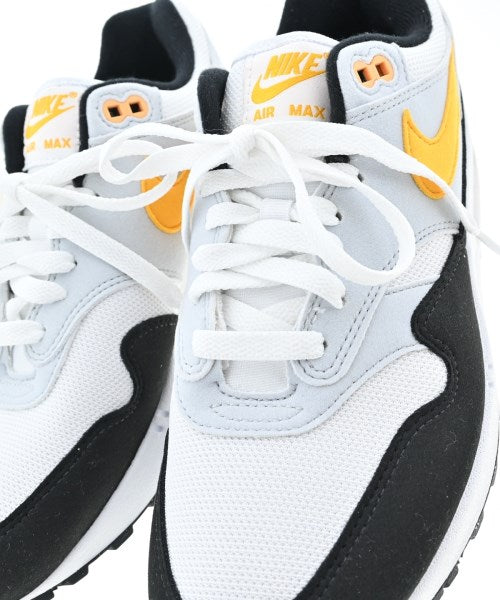 NIKE รองเท้าผ้าใบ