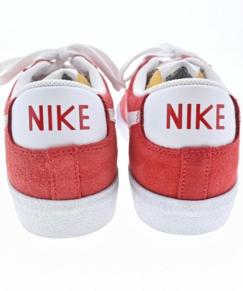 NIKE รองเท้าผ้าใบ