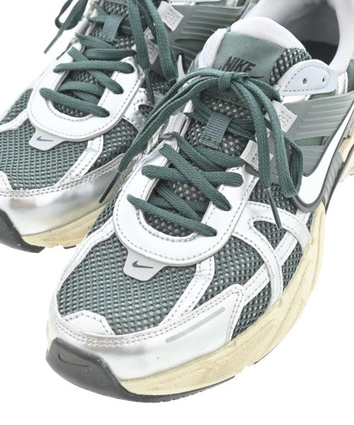 NIKE รองเท้าผ้าใบ