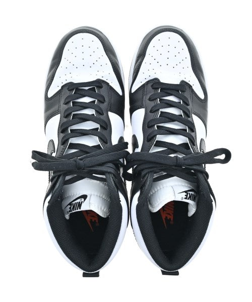 NIKE รองเท้าผ้าใบ