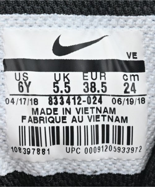 NIKE รองเท้าผ้าใบ