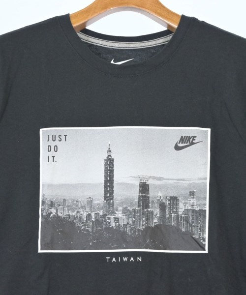 NIKE เสื้อยืด/เสื้อท็อปส์