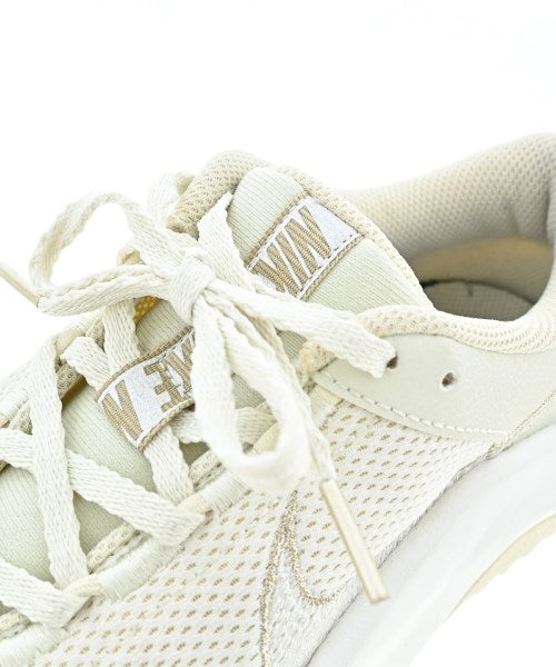 NIKE รองเท้าผ้าใบ
