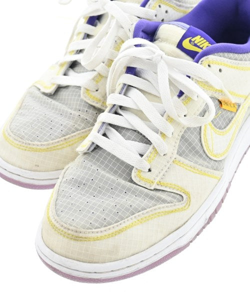 NIKE รองเท้าผ้าใบ