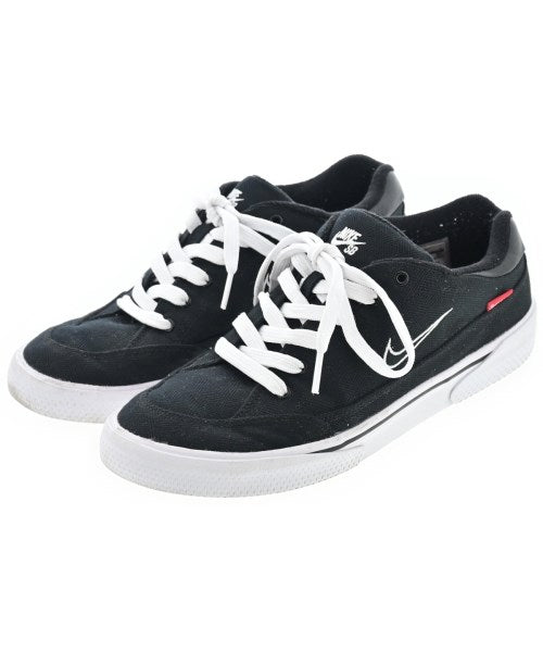 NIKE รองเท้าผ้าใบ