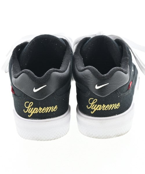 NIKE รองเท้าผ้าใบ