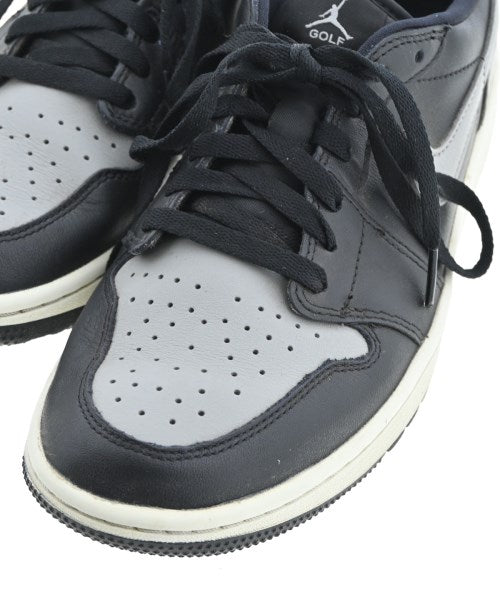 NIKE รองเท้าผ้าใบ