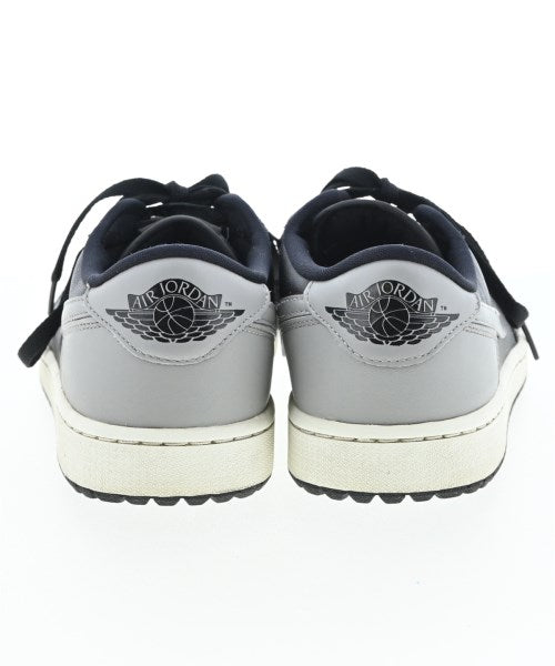 NIKE รองเท้าผ้าใบ