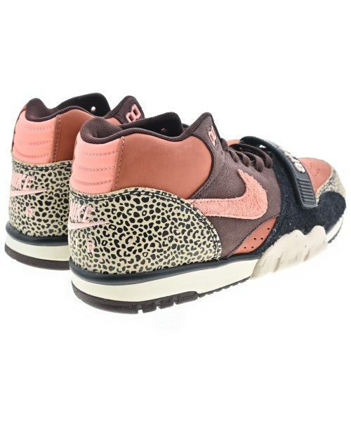 NIKE รองเท้าผ้าใบ