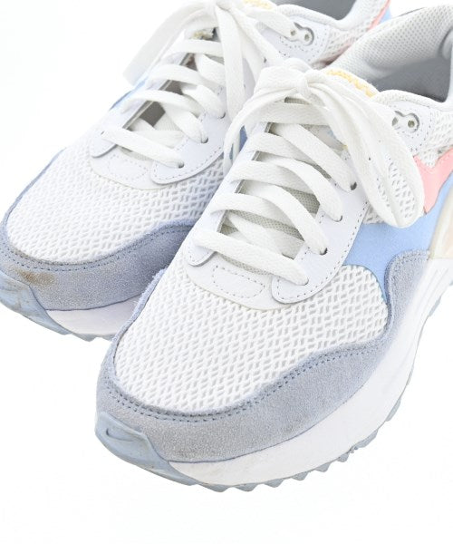 NIKE รองเท้าผ้าใบ