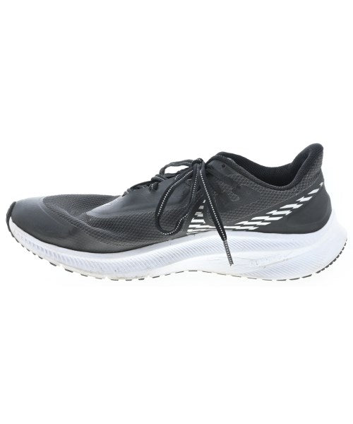 NIKE รองเท้าผ้าใบ