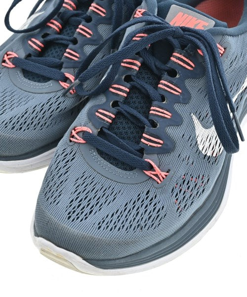 NIKE รองเท้าผ้าใบ
