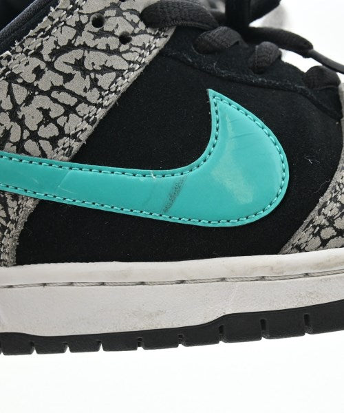 NIKE รองเท้าผ้าใบ