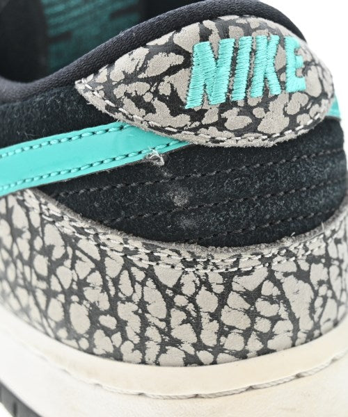 NIKE รองเท้าผ้าใบ