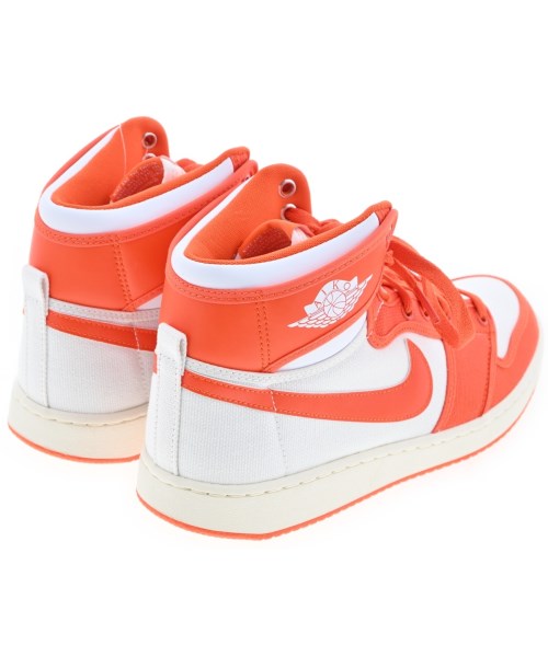 NIKE รองเท้าผ้าใบ